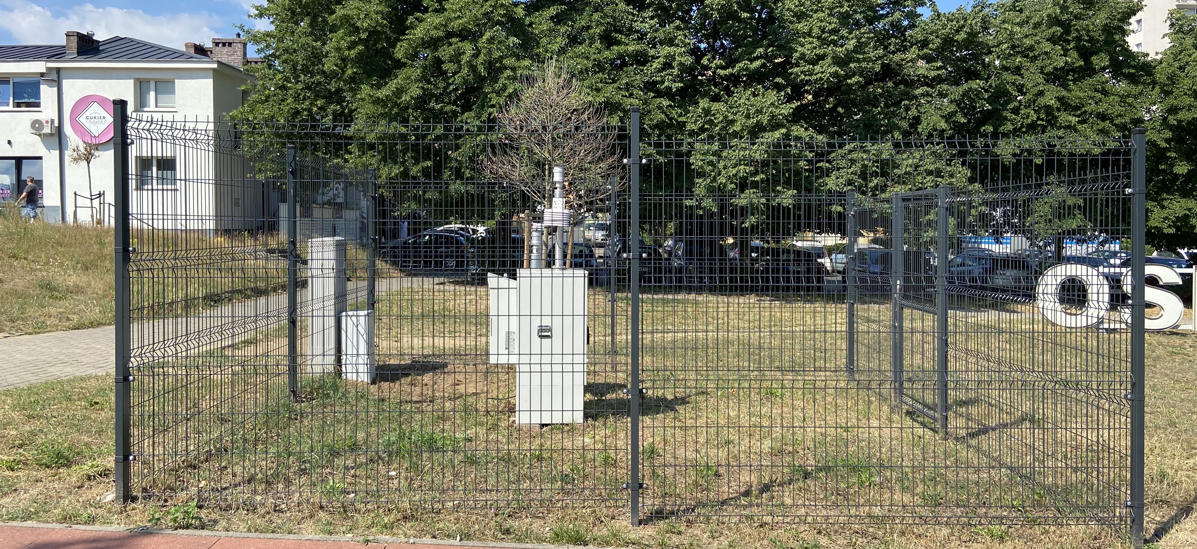 Nowa stacja monitoringu jakości powietrza w Zielonej Górze przy skrzyżowaniu ulicy Stefana Wyszyńskiego z ulicą Węgierską.