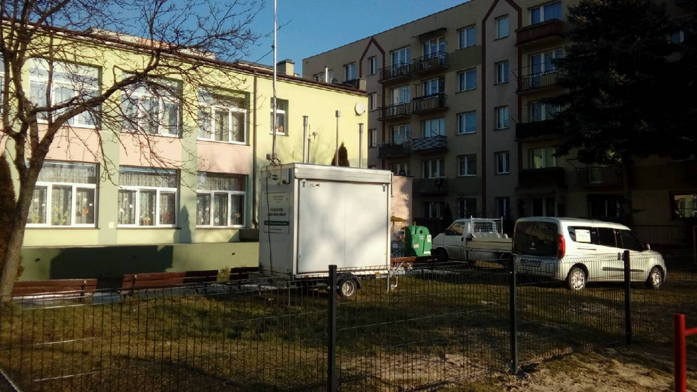 Zdjęcie stacji 			Ostrowiec Świętokrzyski
			, Osiedle Słoneczne 28
