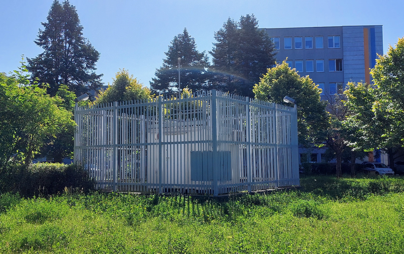 Zdjęcie stacji 			Warszawa
			, ul. Kondratowicza 8
